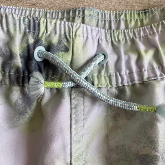Like new! Swim trunks boys size 16. Elastic waistband. - Picture 3 of 7